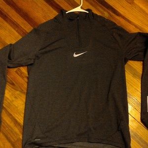 Nike Aeroreact Running Large Long Sleeve Shirt